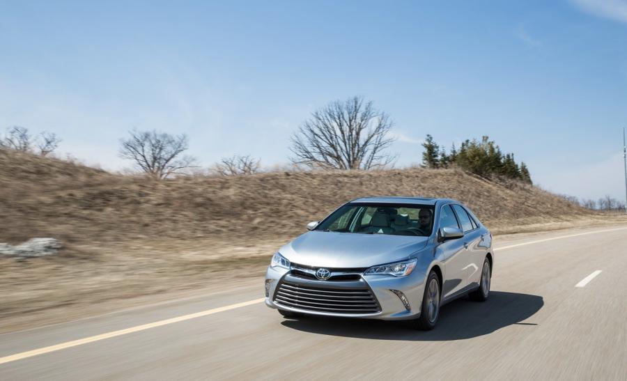  Toyota Camry 2015 года  (фото 29 из 78)
